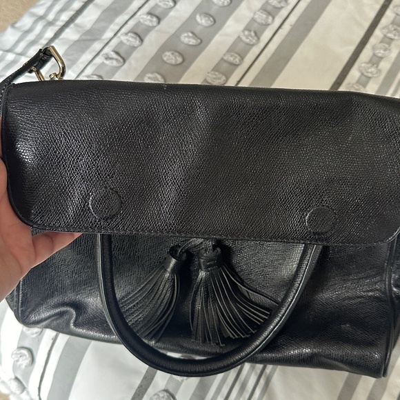 Talbots Black Leather Tassel 2 Ways Turnlock Closure Satchel Shoulder Bag - Picture 4 of 8